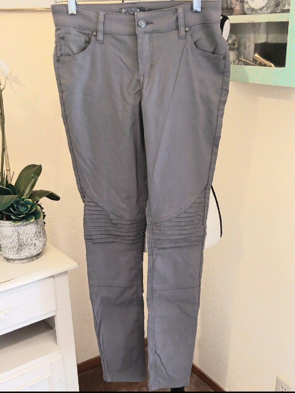 Prana Brenna Pants. Gray Athleisure. Active.